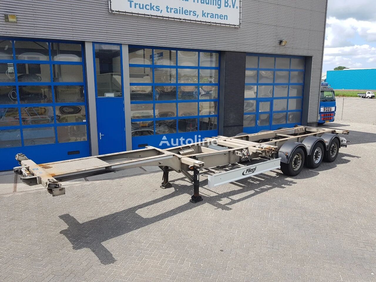 Fliegl SDS 380 MULTI BPW Disc Lift axle container chassis semi-trailer