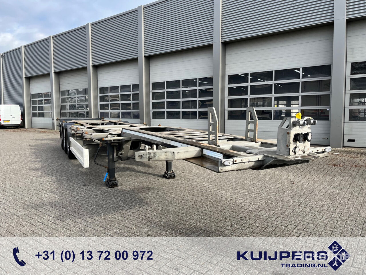 Renders Euro 925 container chassis semi-trailer