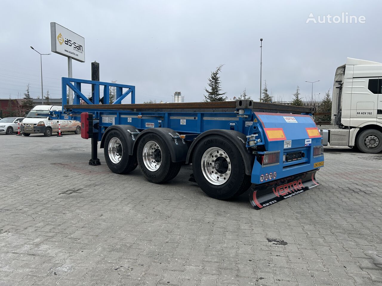 جديدة العربات نصف المقطورة شاحنة نقل الحاويات Vertra New - Sliding Tipping Container Trailer For Scandinavia - 2024