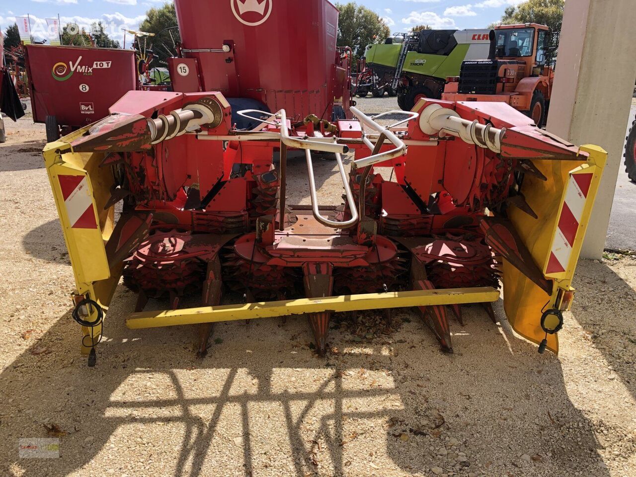 Kemper Champion 345  corn header