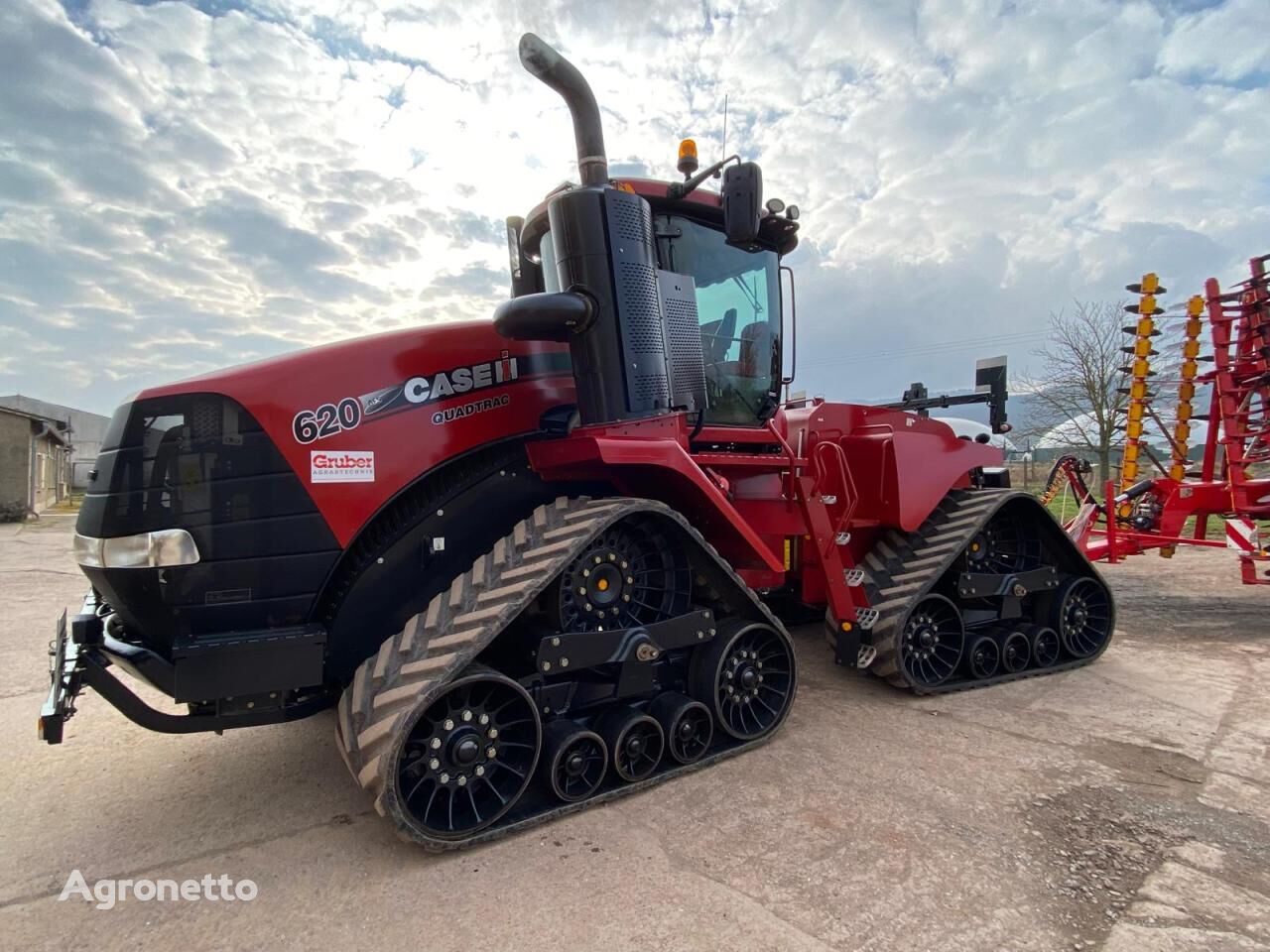 جرار مجنزر Case IH Quadtrac 620