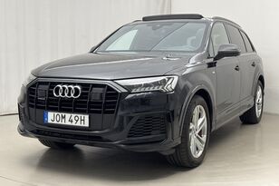 кроссовер Audi Q7