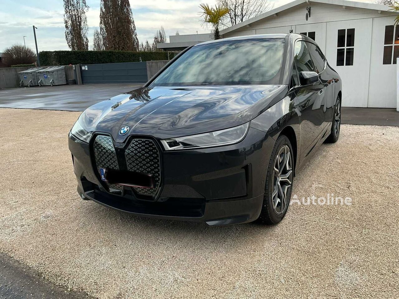 BMW IX crossover