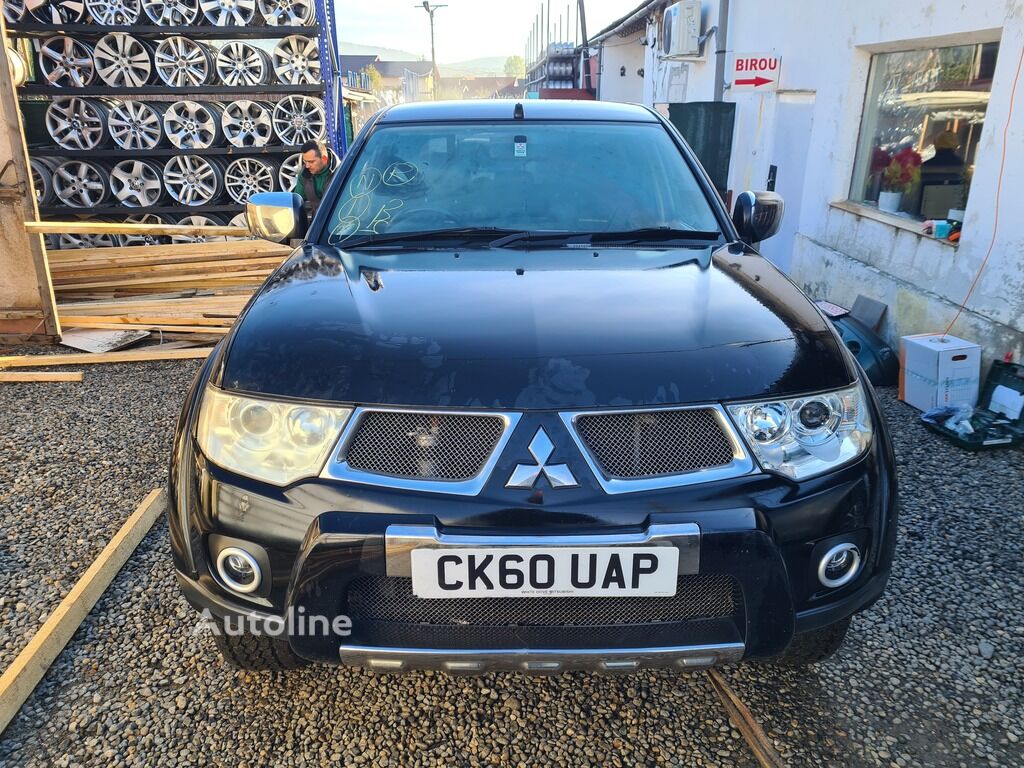 Crossover Mitsubishi L200 Facelift 2.5 Diesel 2010 - 2015 à vendre | Autoline CI Crossover Mitsubishi L200 Facelift 2.5 Diesel 2010 - 2015 - Autoline