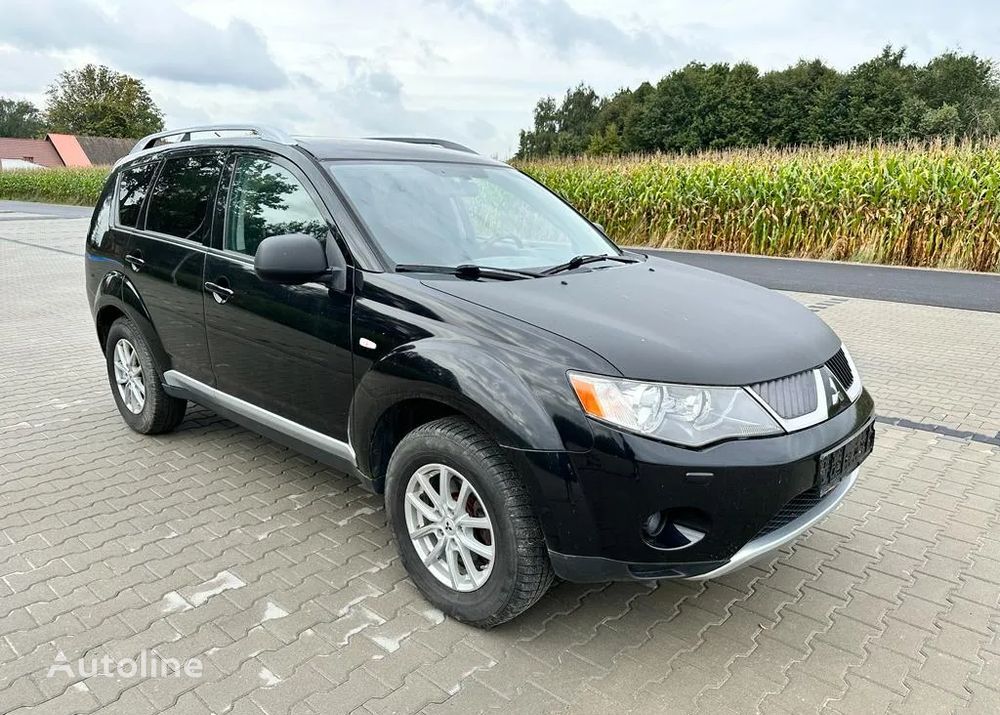 Mitsubishi Outlander crossover