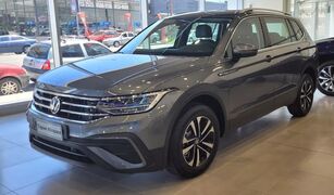 سيارة كروس أوفر Volkswagen Tiguan Allspace