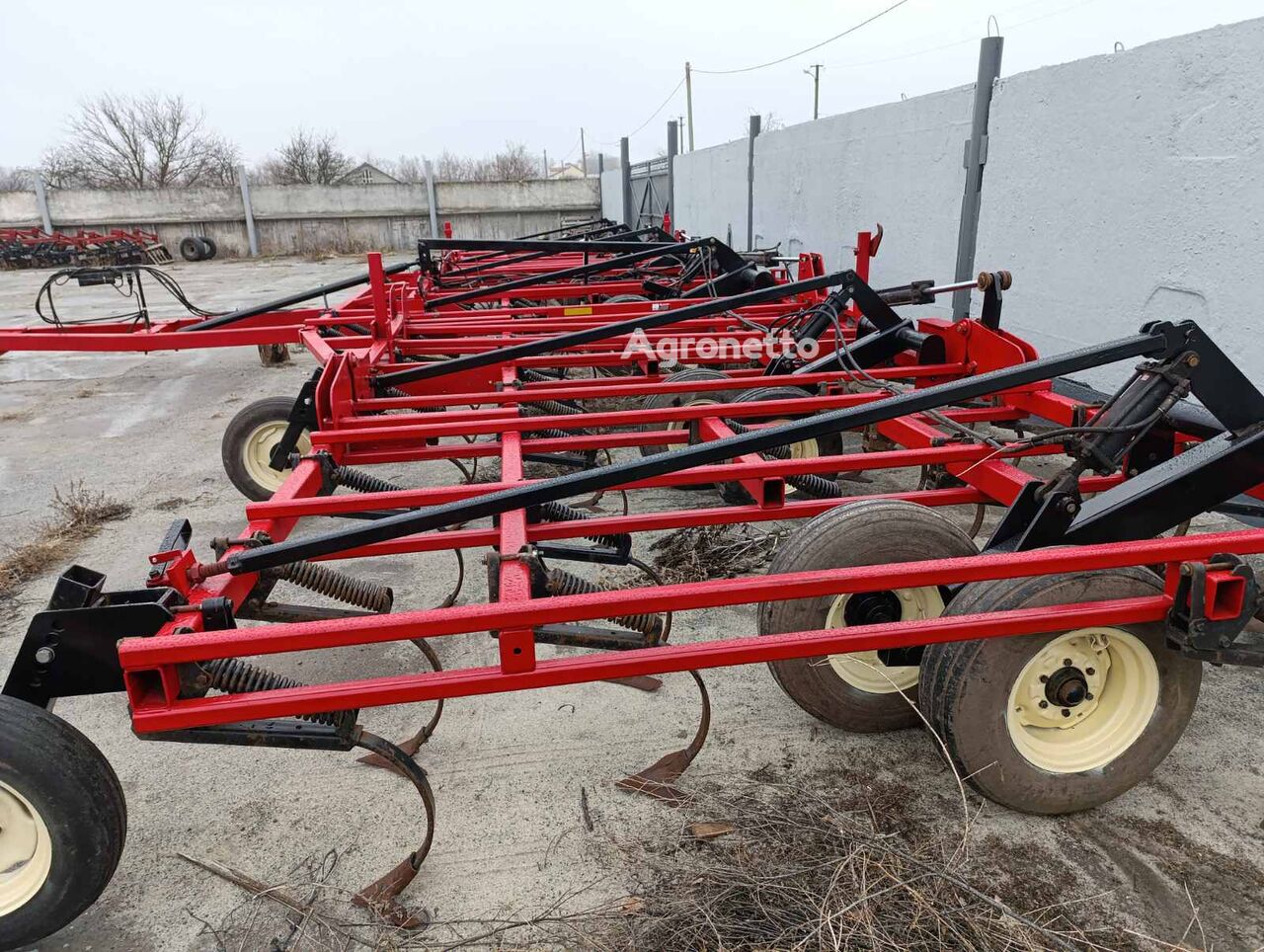 Case IH Tiger Mate cultivator