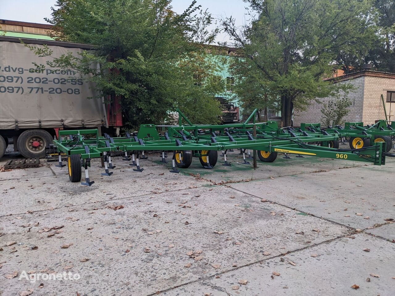 John Deere 960 - shyryna - 10 metriv Grubber