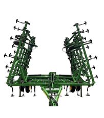 John Deere 980 cultivator