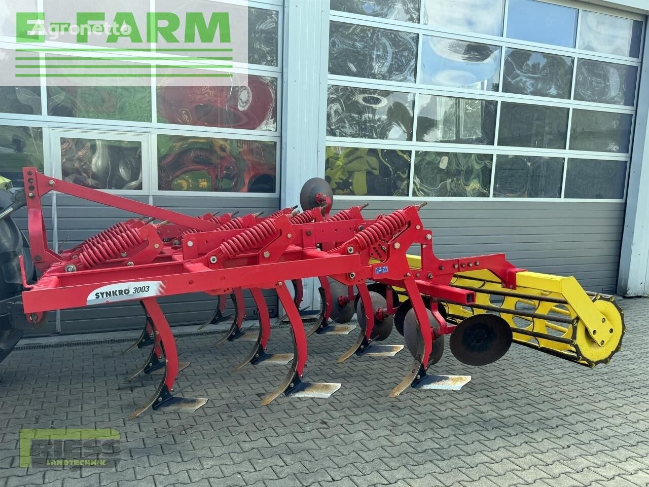 cultivateur Pöttinger synkro 3003