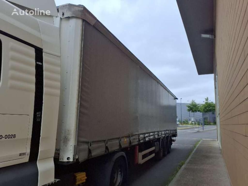 Fruehauf Curtainsider Trailer curtain side semi-trailer