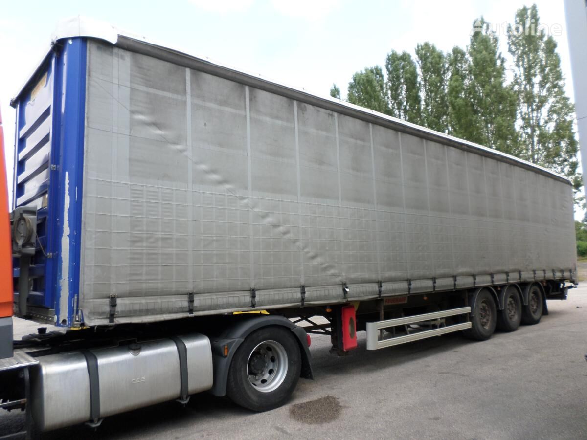 damaged Fruehauf Non spécifié curtain side semi-trailer