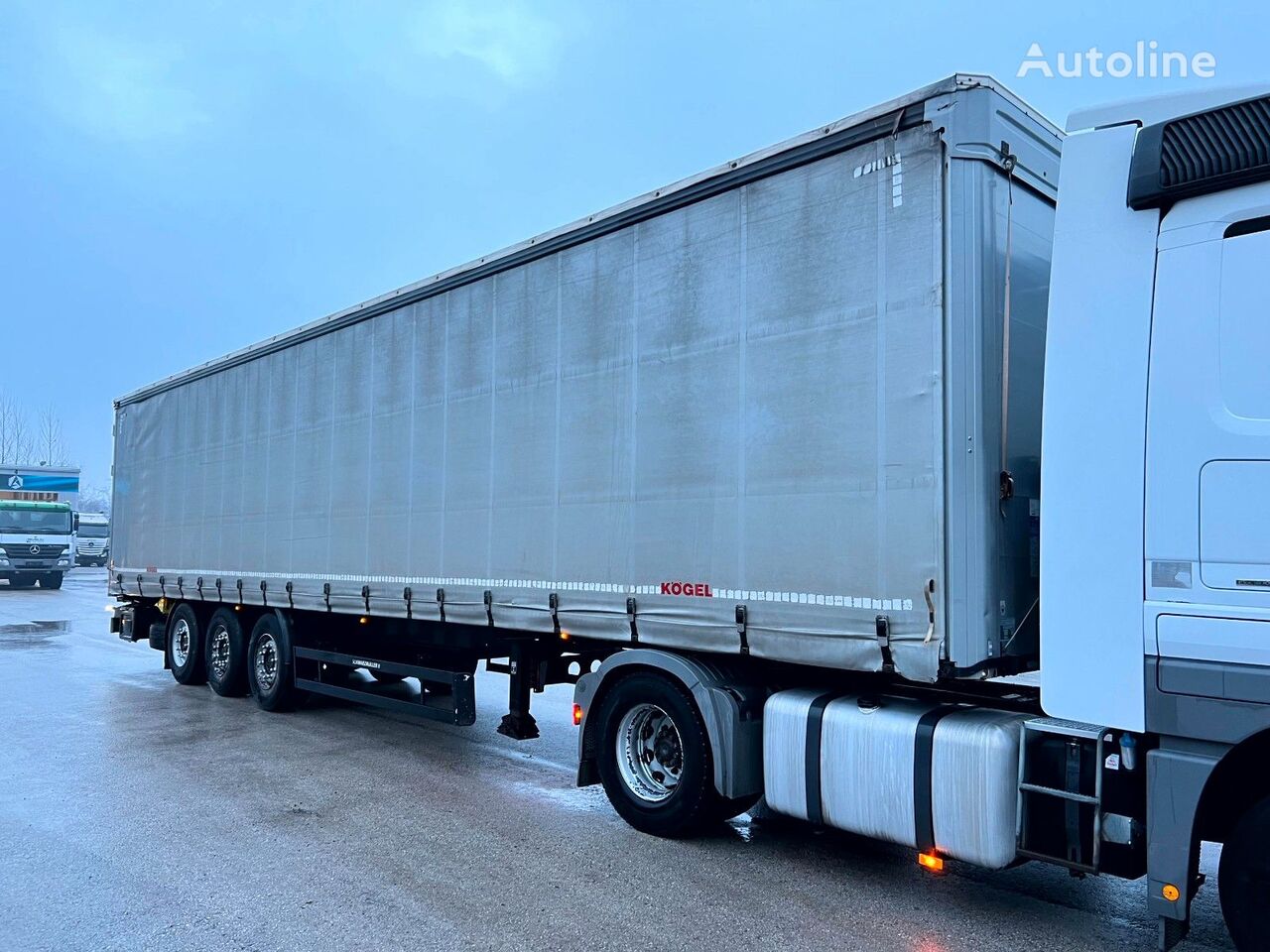 Kögel  Liftachse curtain side semi-trailer