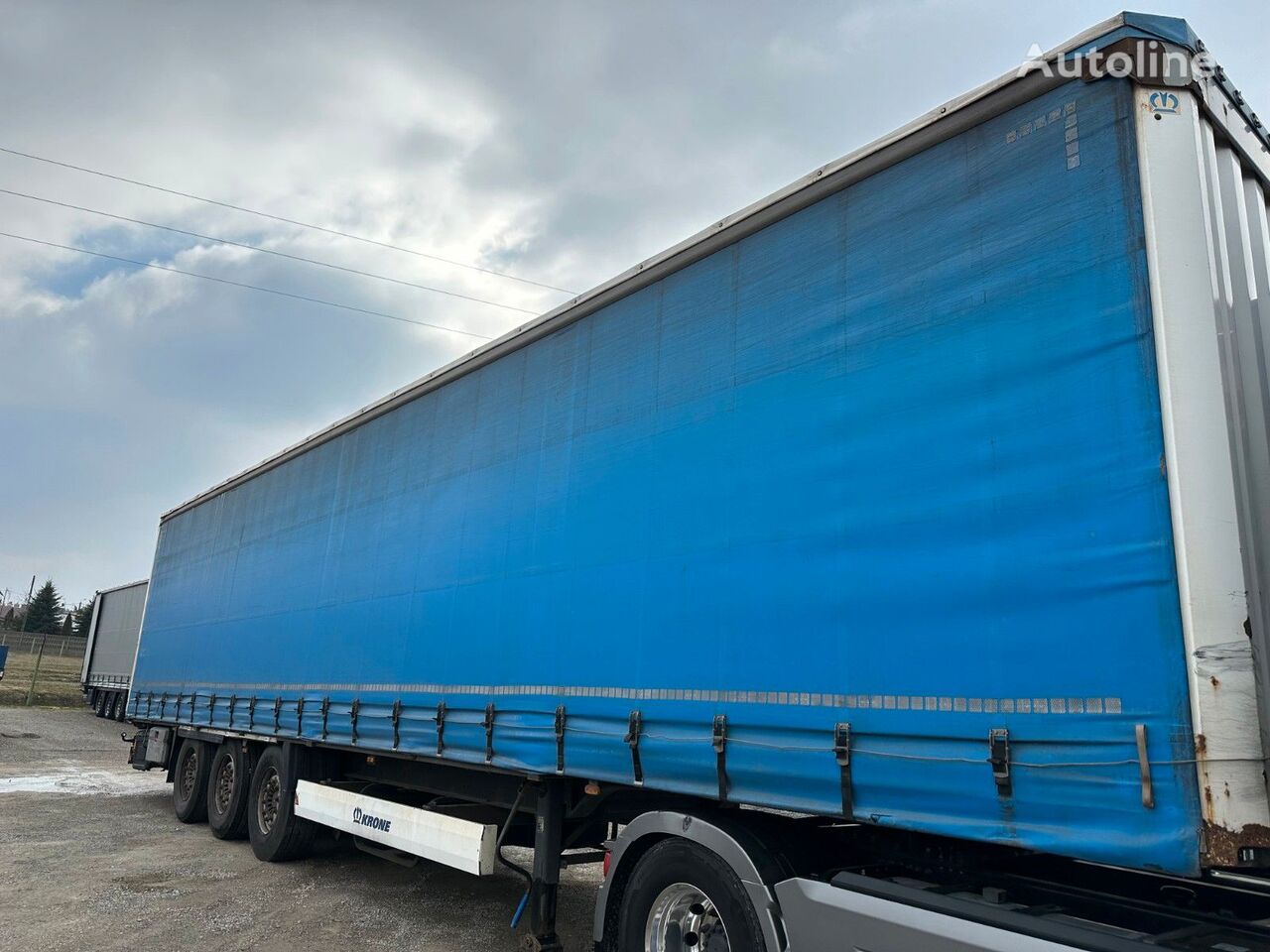 Krone curtain side semi-trailer