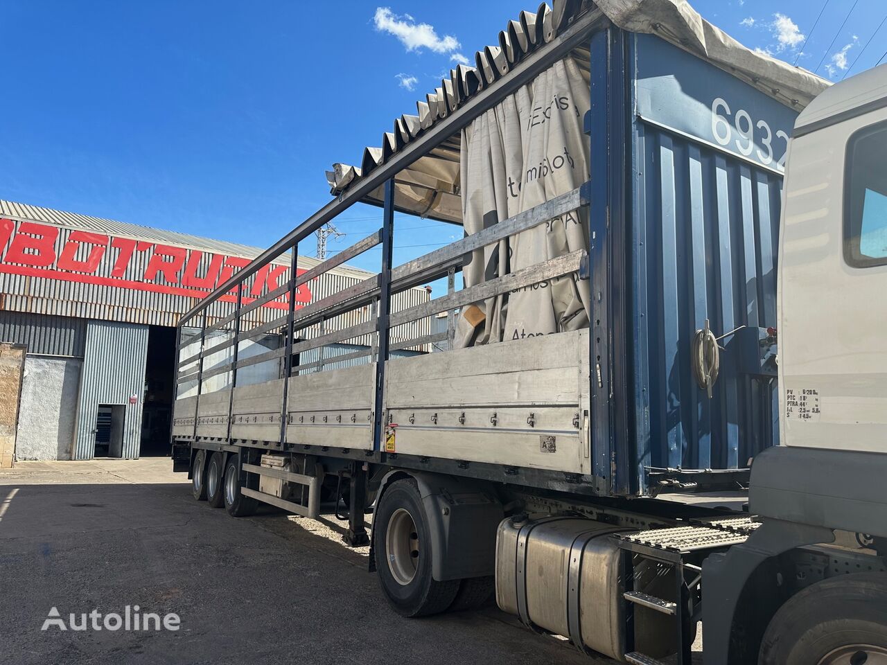 LeciTrailer D - 2440 curtain side semi-trailer