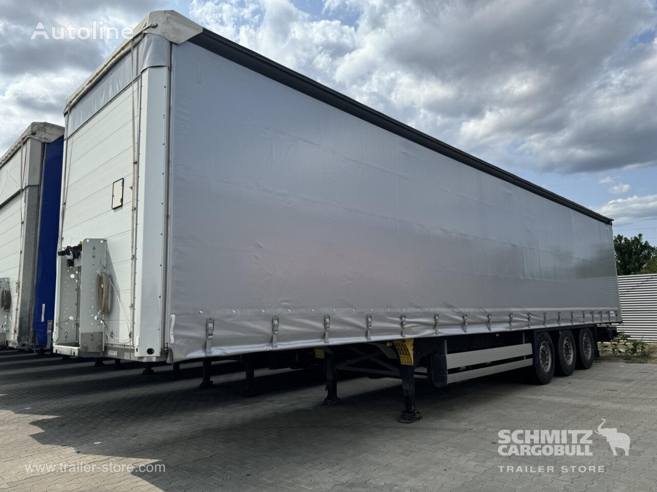 Schmitz curtain side semi-trailer