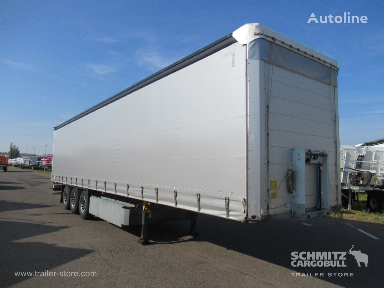 Schmitz curtain side semi-trailer