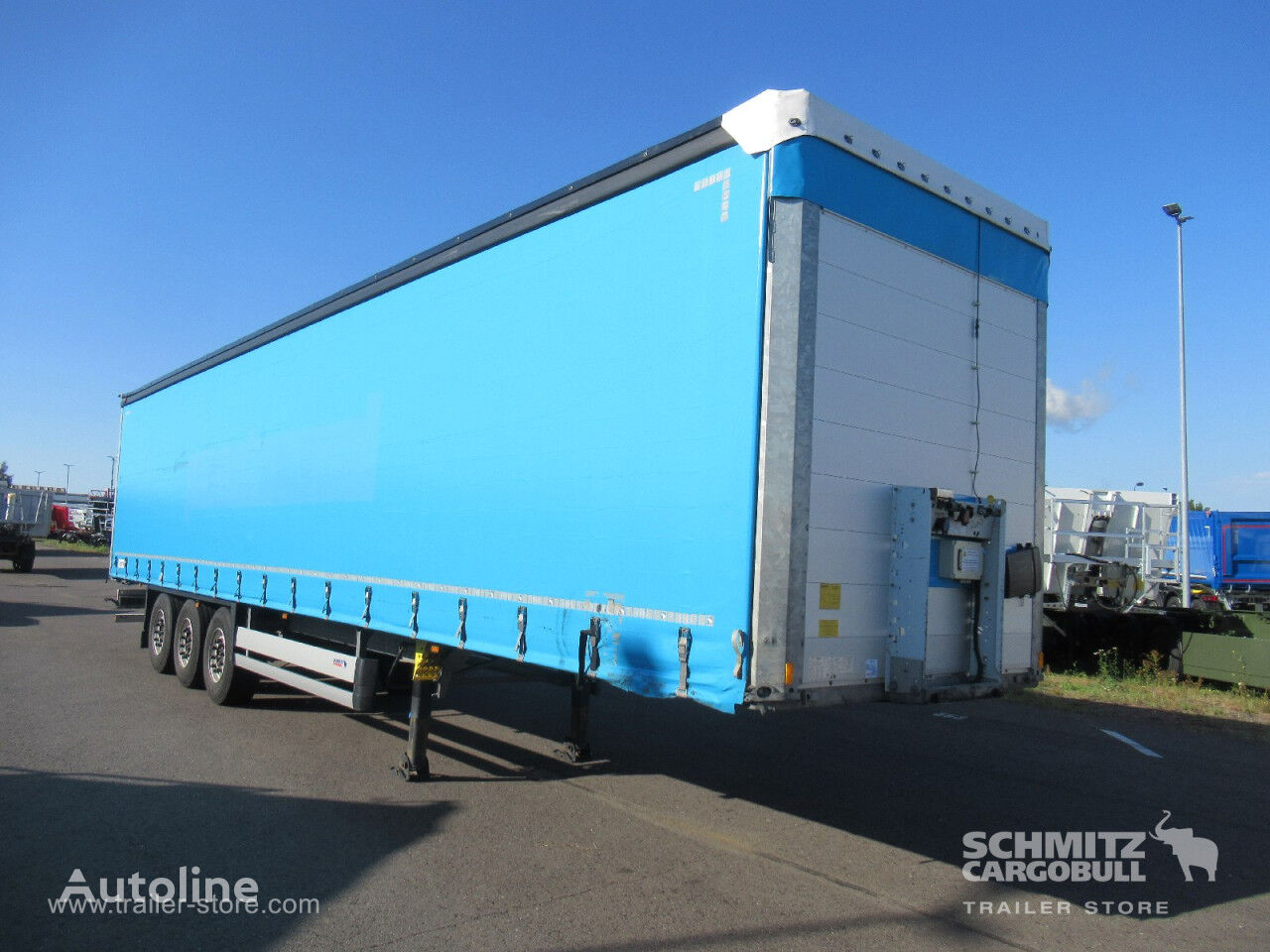 Schmitz curtain side semi-trailer