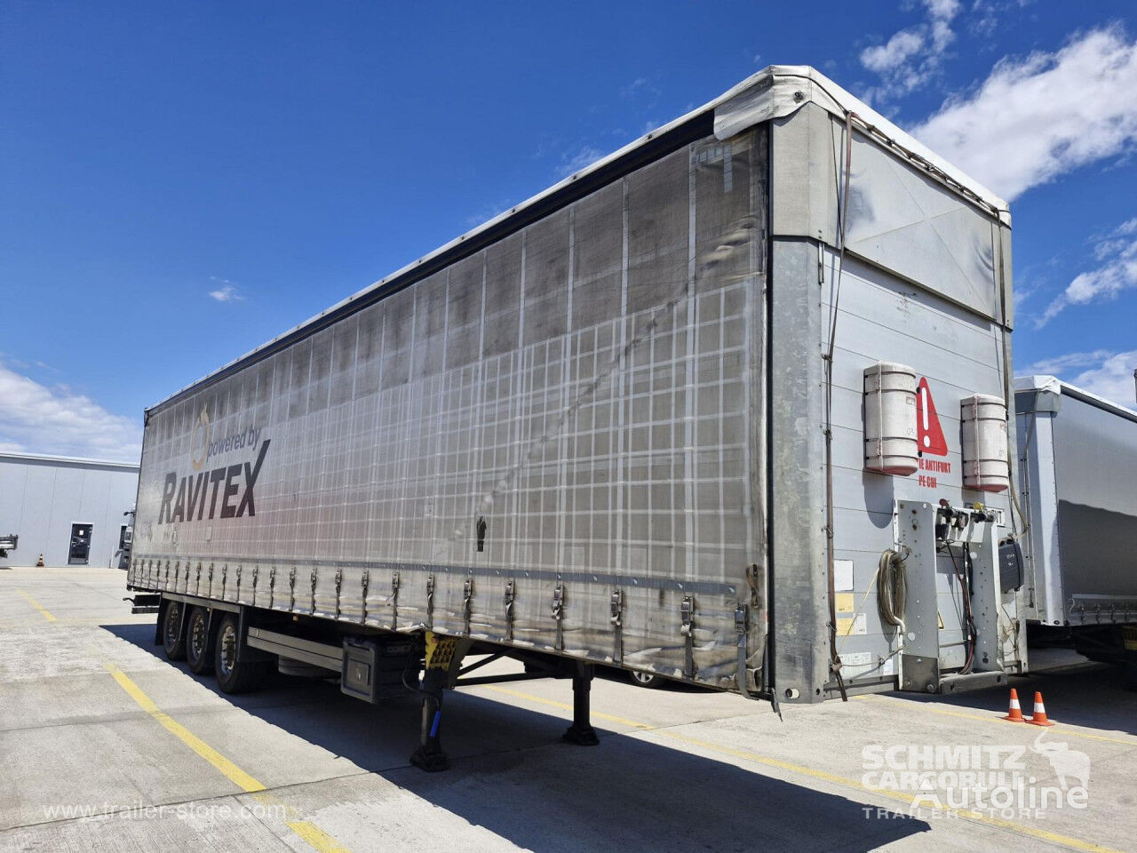 Schmitz curtain side semi-trailer