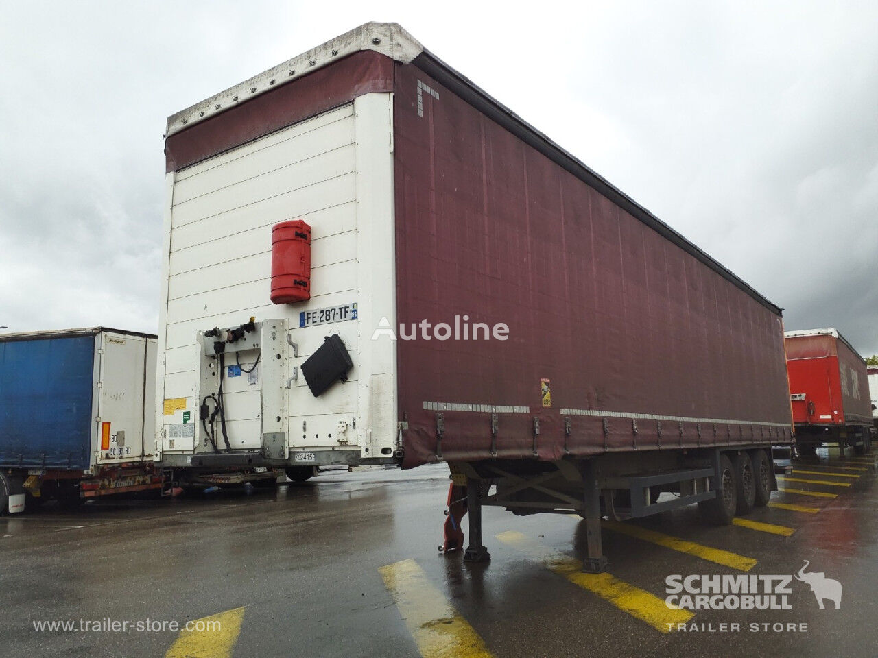 Schmitz curtain side semi-trailer