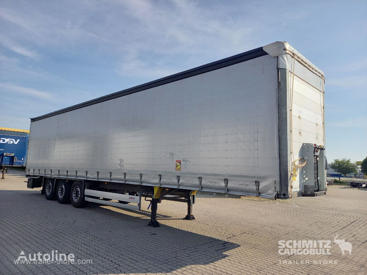 Schmitz curtain side semi-trailer