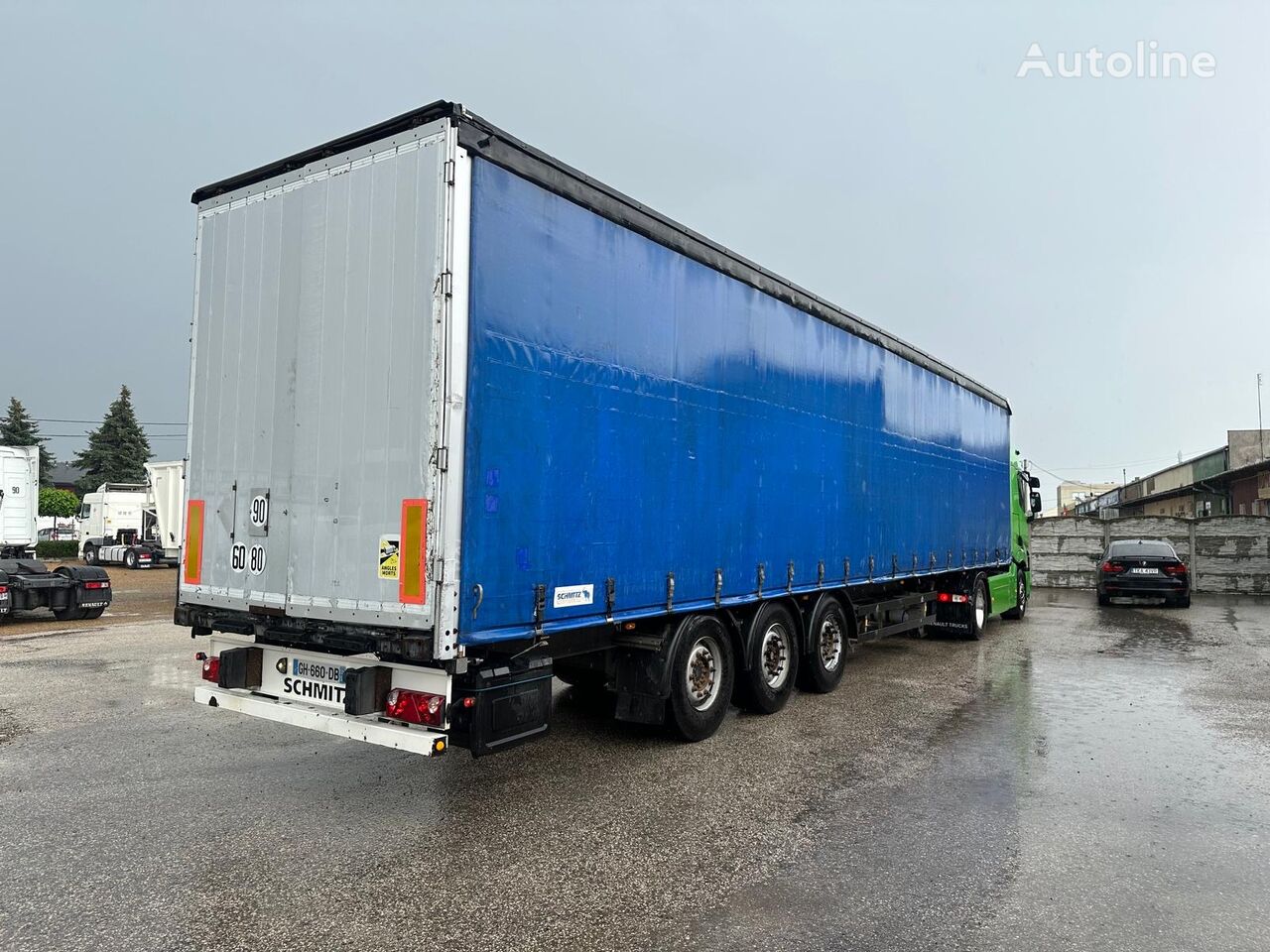 Schmitz Cargobull curtain side semi-trailer