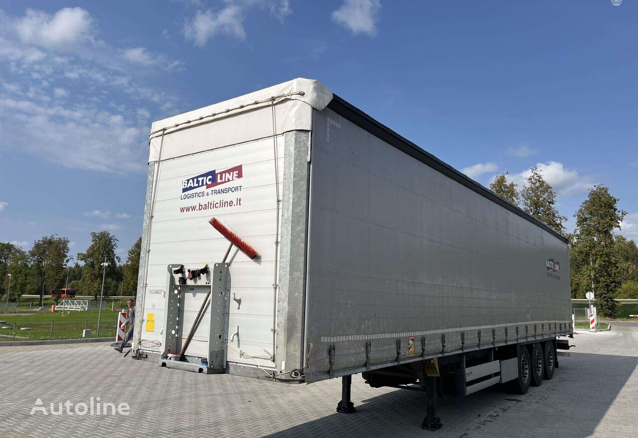 Schmitz Cargobull curtain side semi-trailer