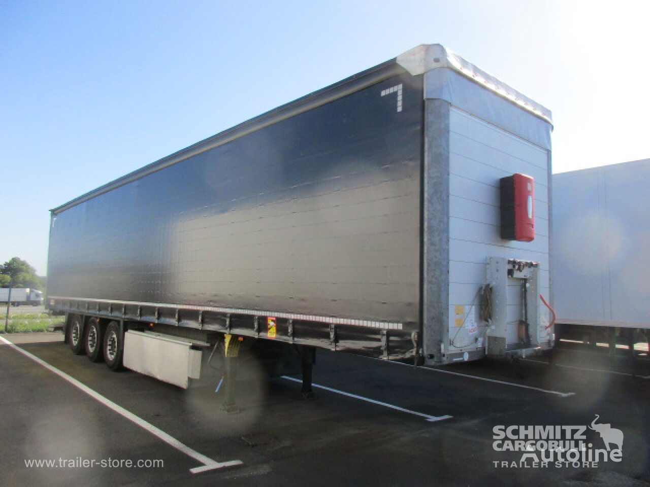 semirimorchio telonato Schmitz Cargobull Curtainsider Standard Taillift