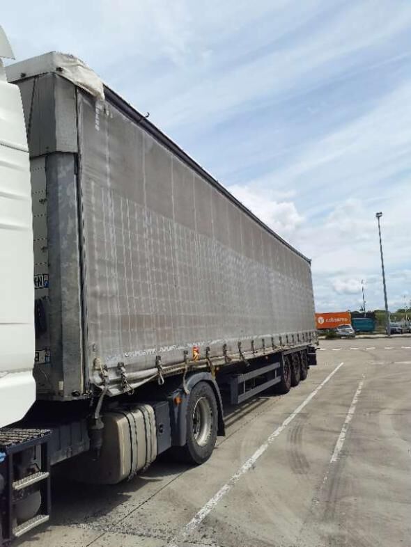 Schmitz Cargobull Curtainsider Trailer poluprikolica sa kliznom ceradom