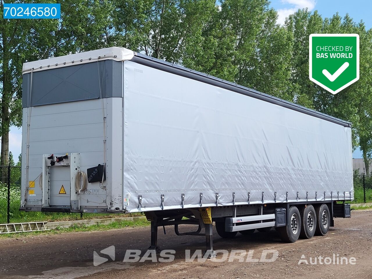 Schmitz Cargobull SCB*S3T 3 axles Hubdach Anti Vandalismus Escha curtain side semi-trailer