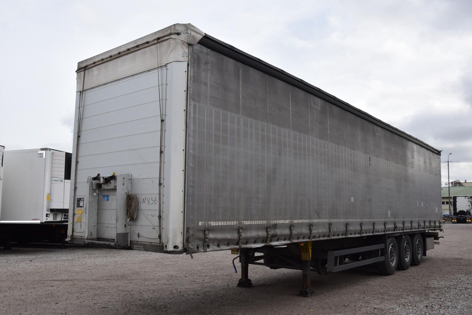 Schmitz Cargobull SCS24/L   curtain side semi-trailer - Autoline