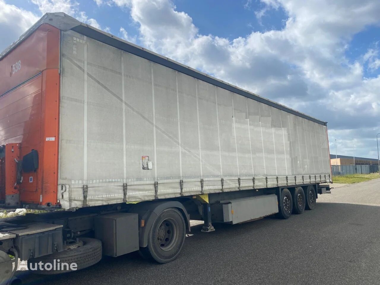 Schmitz Cargobull schuifzeil/dak , 3 asser , SAF , disc , gegalvaniseerd chassis. curtain side semi-trailer