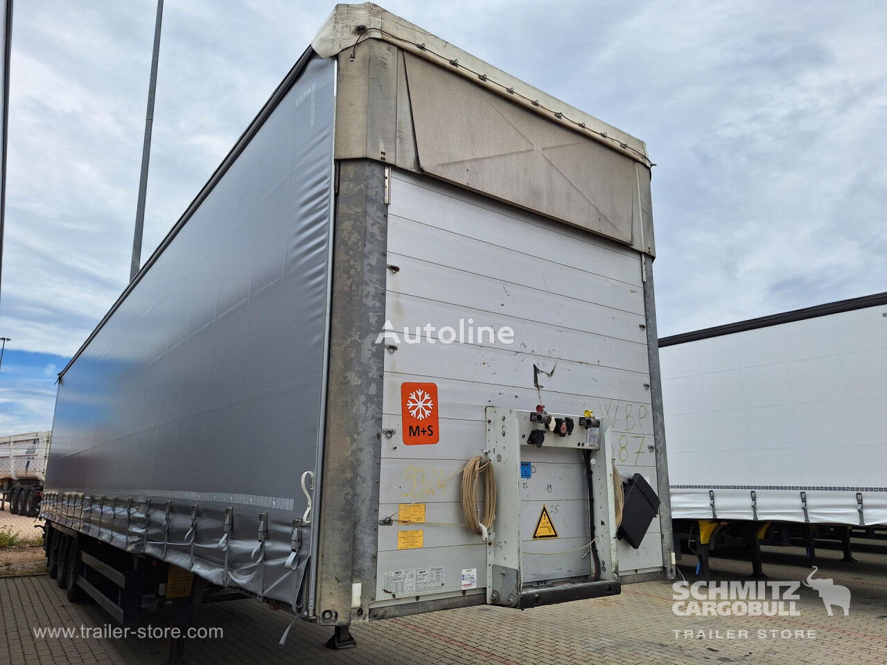 полуприцеп штора Schmitz Curtainsider Varios