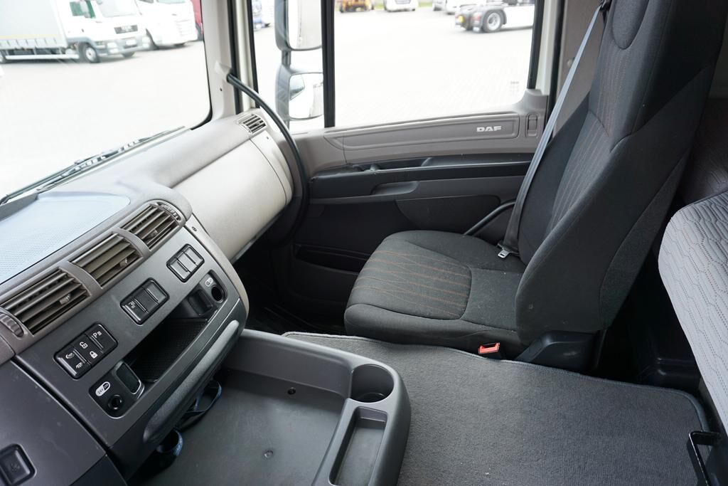 DAF CF / 320 / ACC / E 6 / FIRANKA / 22 PALETY / DŁ. 9 M / ŁAD. 8 96