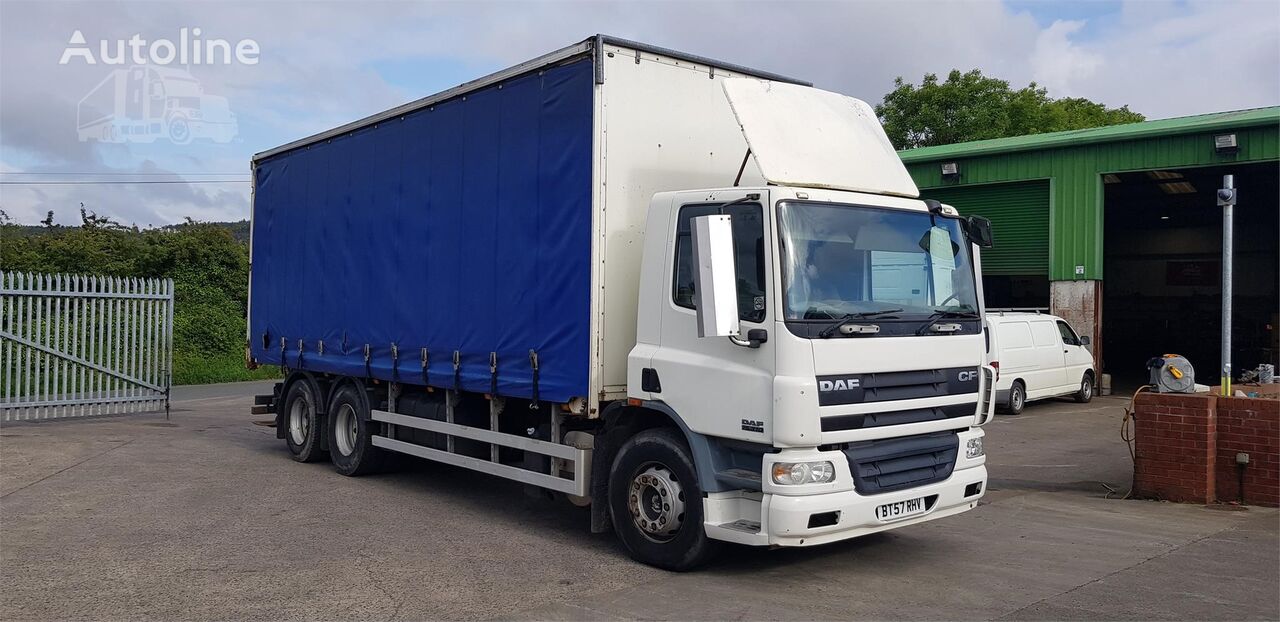 DAF CF75.310 curtainsider truck