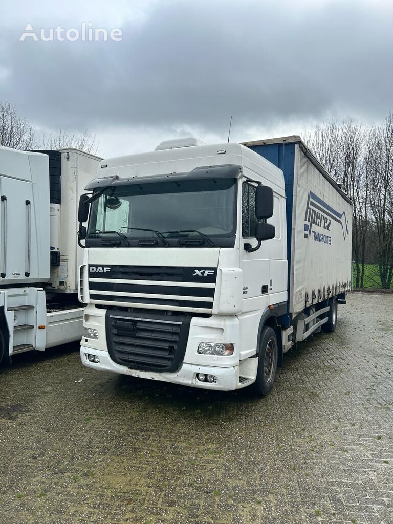 DAF FA XF 105.410 curtainsider truck