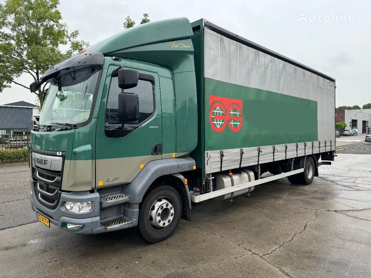 plachtové vozidlo DAF LF 260 4X2 16T DHOLLANDIA LOAD LIFT + TÜV TILL 02-2025