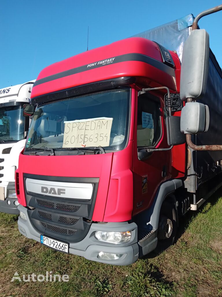 شاحنة ذات أغطية جانبية DAF LF220FA