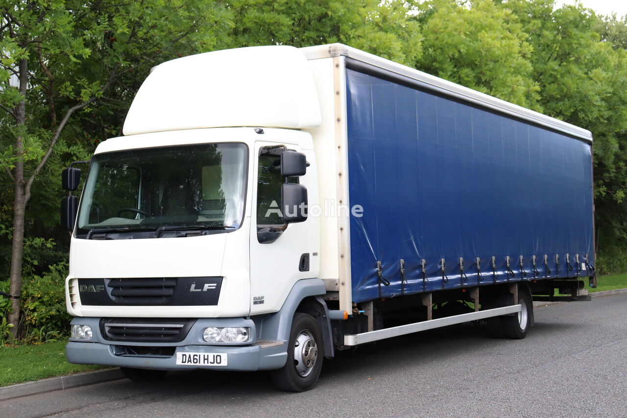 camion rideaux coulissants DAF LF45 160 4X2 32FT CURTAINSIDE (2011)