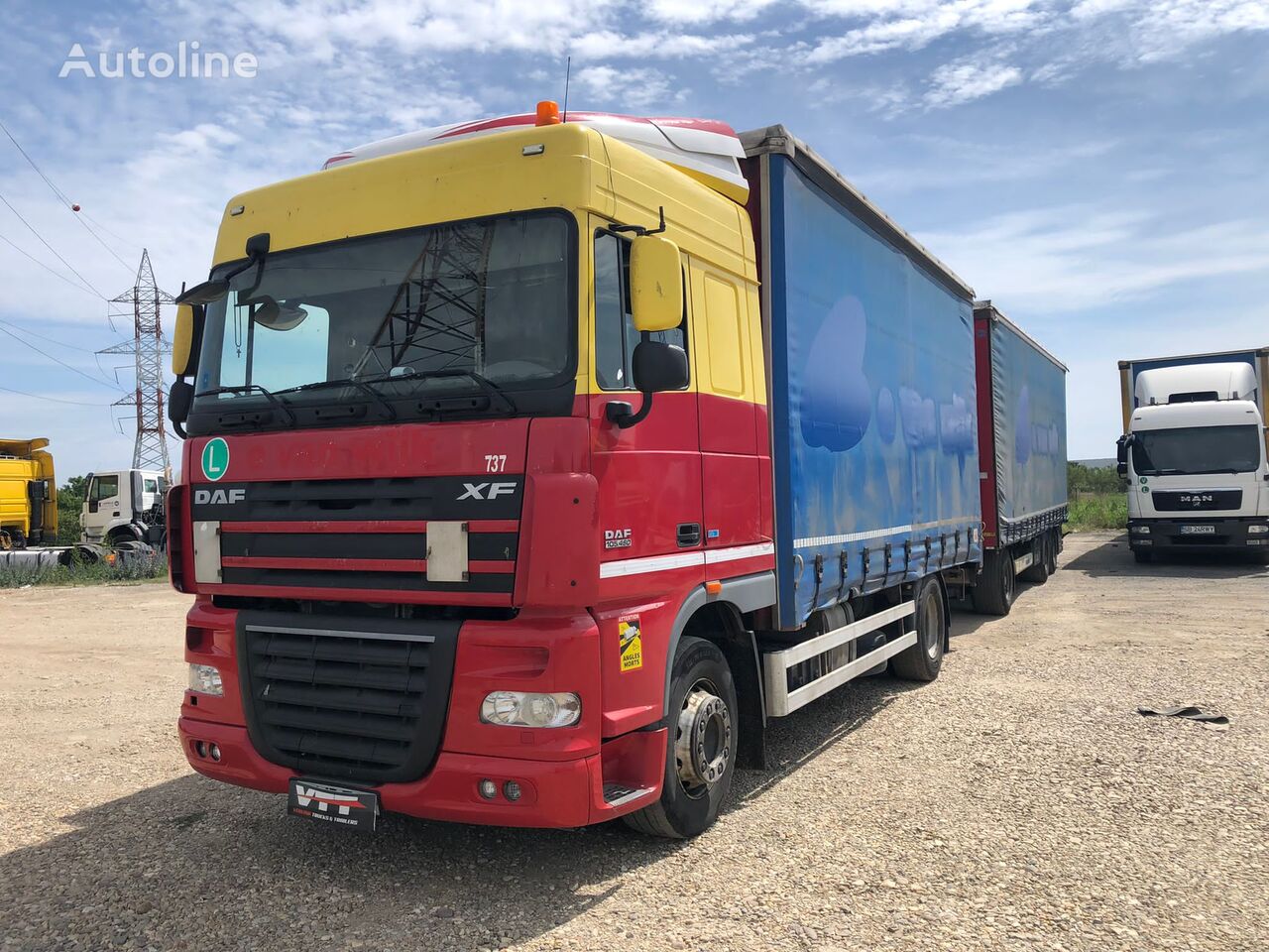 DAF XF 105.460 függönyponyvás tehergépkocsi + függönyponyvás pótkocsi