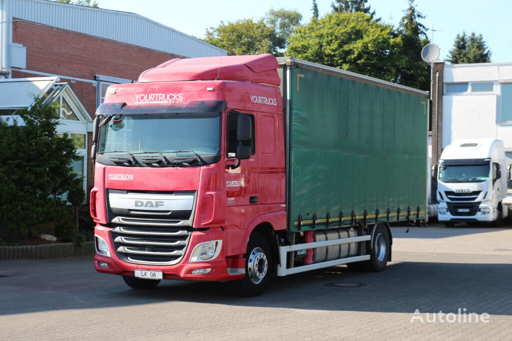 camião com lona deslizante DAF XF 460 Space Cab Plane-Jumbo Retarder Hubdach