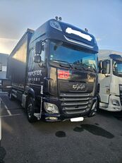 cami&atilde;o com lona deslizante DAF XF 530