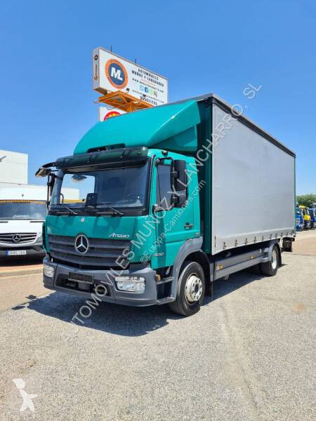 Mercedes-Benz 1530 curtainsider truck