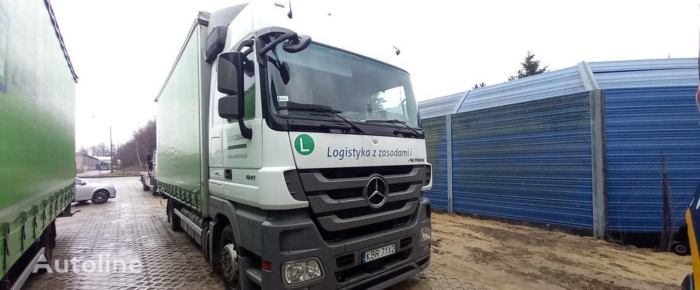 Mercedes-Benz ACTROS curtainsider truck