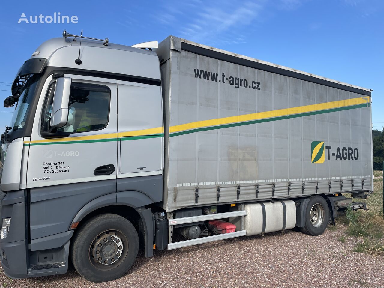 Mercedes-Benz ACTROS 1843 curtainsider truck