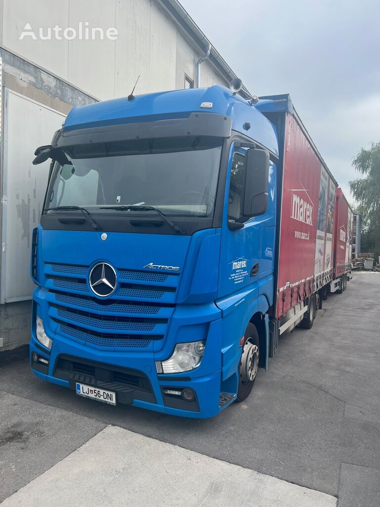 Mercedes-Benz ACTROS 330kW, EURO 6 lastbil glidende gardiner + gardintrailer