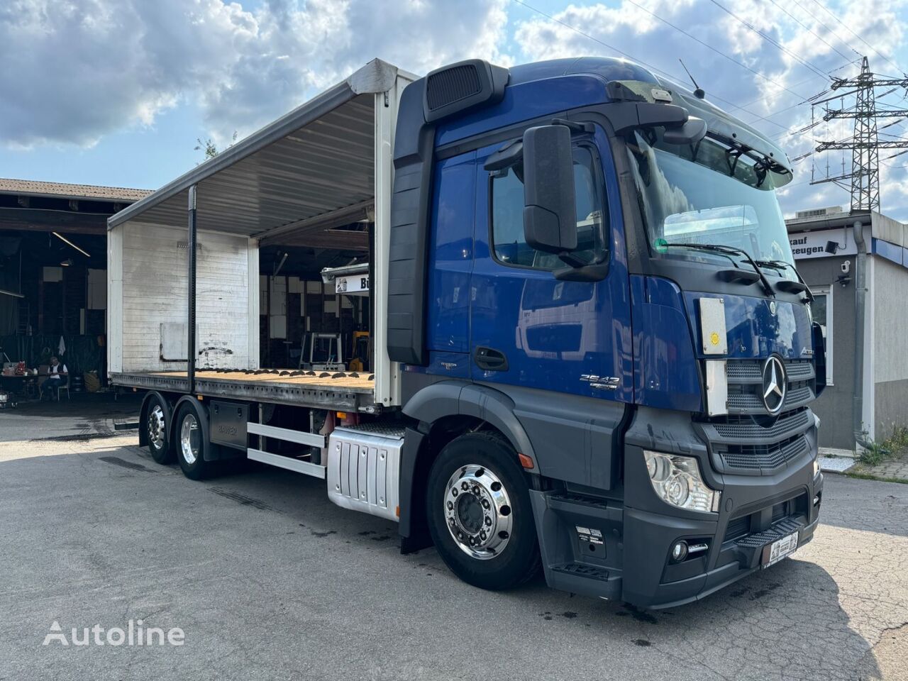 Mercedes-Benz Actros 2542LL camión con lona corredera