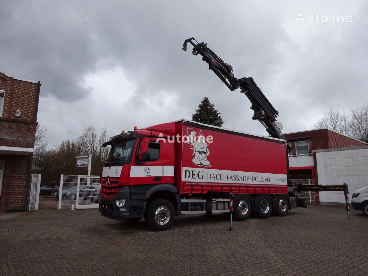 Mercedes-Benz Arocs 4145  camión con lona corredera