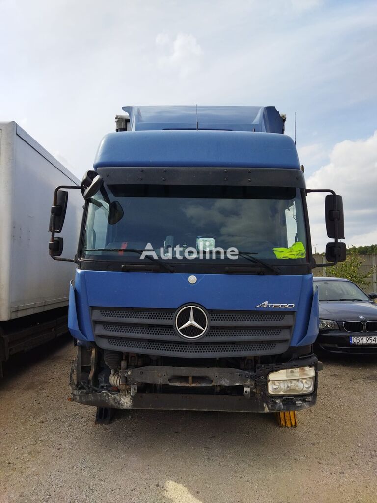 Mercedes-Benz Atego 1223 camión con lona corredera