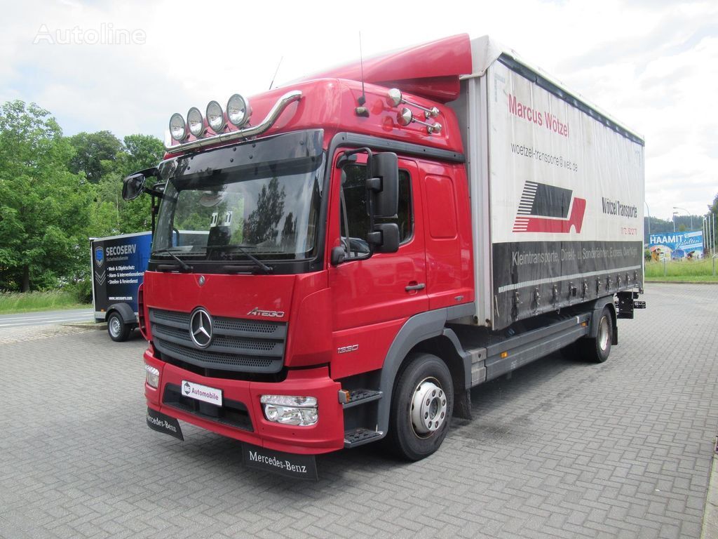 грузовик штора Mercedes-Benz  Atego 1330 Curtain Side + Tail Lift